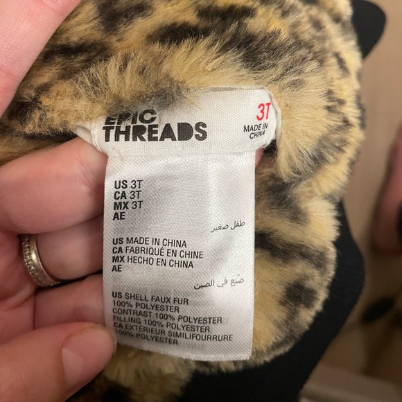 Reversible toddler jacket— cheetah print on one side and gold on the other. - Picture 2 of 6